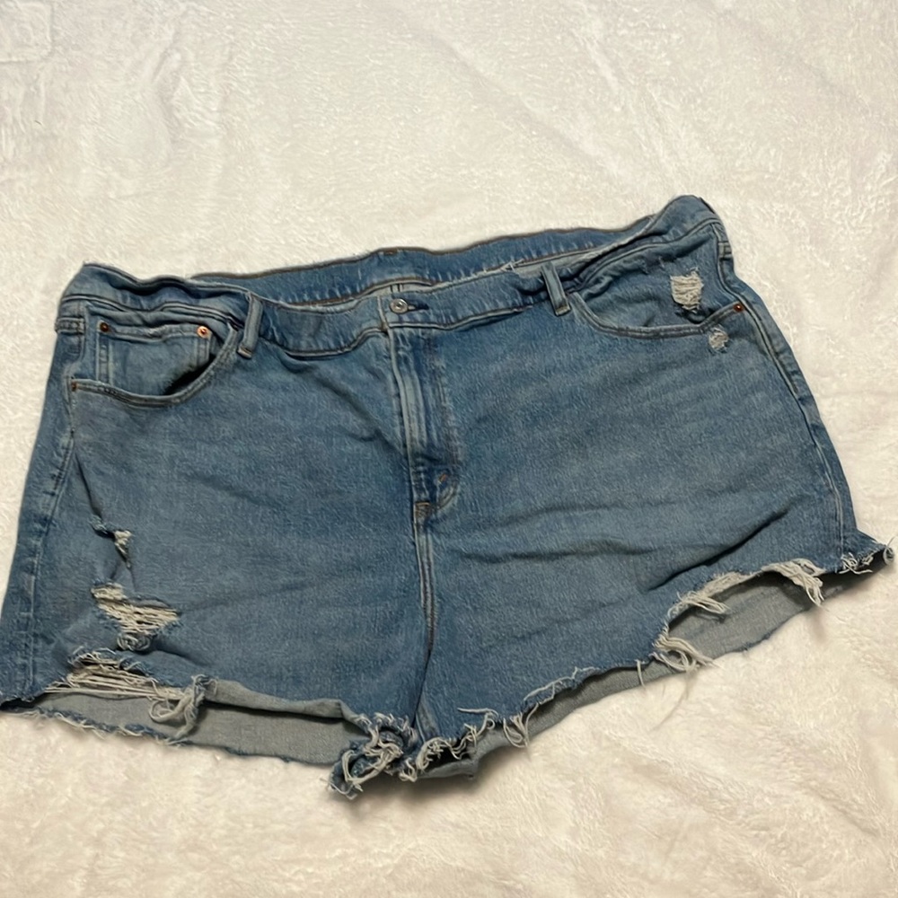 ABERCROMBIE MOM JEANS SHORTS